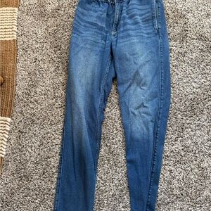 Hollister Classic Blue Jeans ultra high rise mom Jean